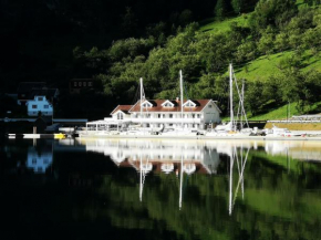  Flåm Marina  Флом